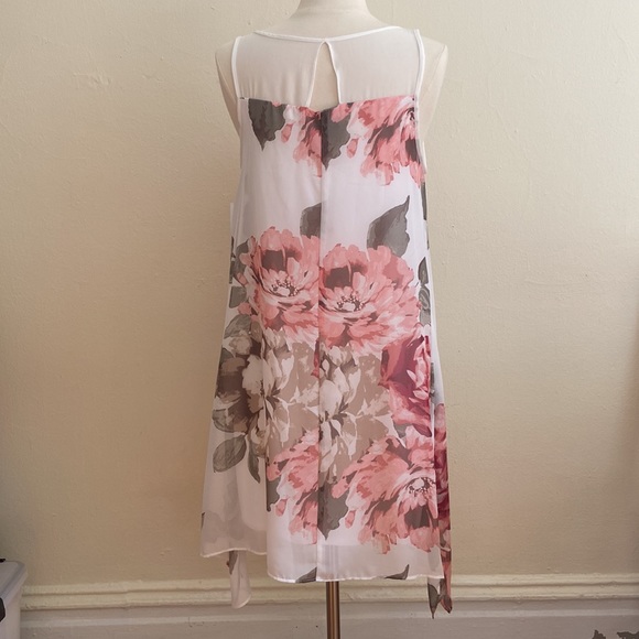 Signature by Robbie Bee Floral Dress Size 12 - Picture 2 of 5